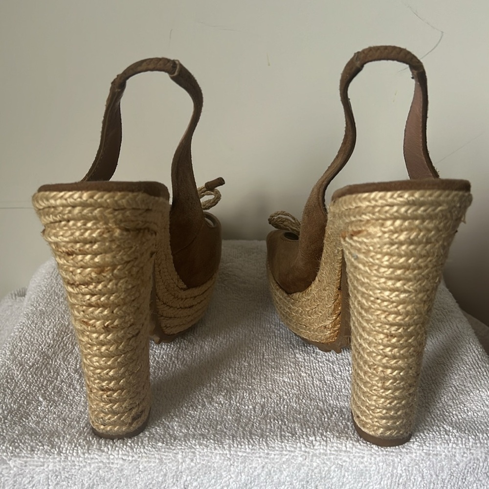 Pura Lopez brown suede platform heel and insane traction bottom! - Picture 5 of 5